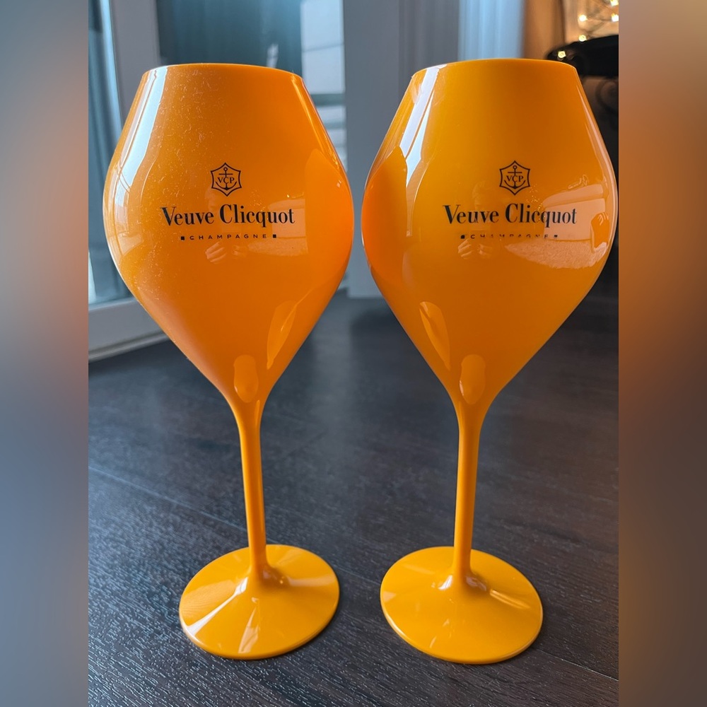 Veuve Clicquot glasses set of two